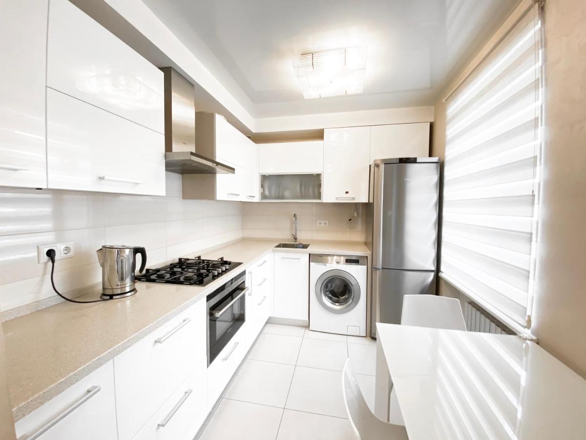 2-Bedroom Apartment Most City Area, Ekaterynoslav Square Dnipro Exteriör bild