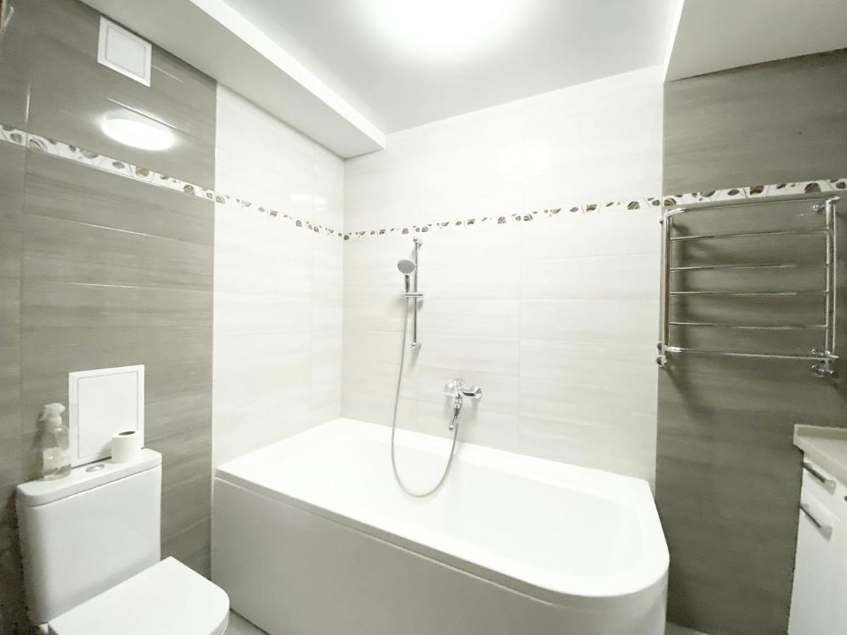 2-Bedroom Apartment Most City Area, Ekaterynoslav Square Dnipro Exteriör bild